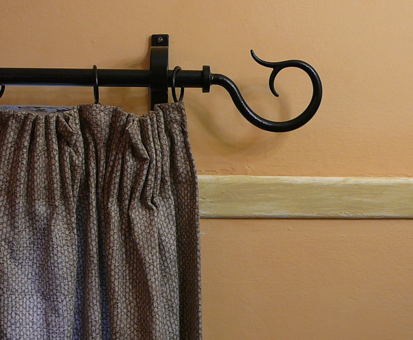 Split Curl Finial End for Curtain Rod
